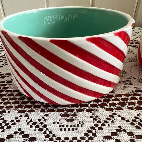 Rae Dunn Merry Pawmas Bowls-Set of 2 - Picture 3 of 5